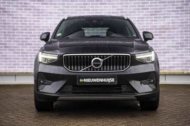 Volvo XC40 Plug-in Hybrid T4 Ultimate Bright | Trekhaak | Panoramadak | Adaptive Cruise control | Lederen Bekleding | Harman Kardon Audio | Stoel-/Stuurverwarming | Navigatie | Achteruitrijcamera | Parkeersensoren voor + achter | Apple Carplay / Android Auto |