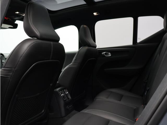 Volvo XC40 T5 Recharge R-Design / Panorama dak / 360 Camera / BLIS / Stuur+stoel+voorruit+achterbankverwarming / Harman Kardon / Memory seat