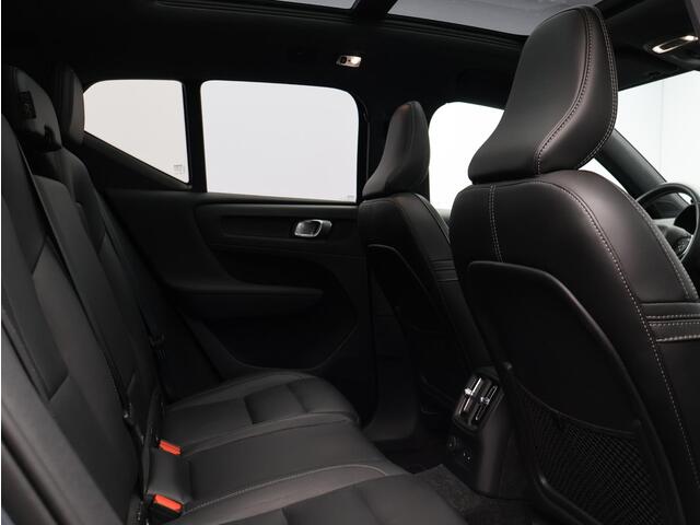 Volvo XC40 T5 Recharge R-Design / Panorama dak / 360 Camera / BLIS / Stuur+stoel+voorruit+achterbankverwarming / Harman Kardon / Memory seat