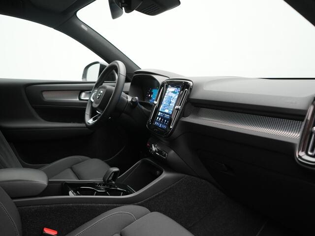 Volvo XC40 Pro Recharge Pure Electric 70kWh 232pk | Panodak | Adaptive Cruise | 360 Camera | Warmtepomp | Sportstoelen Memory & Verwarmd | Harman / Kardon | Google Assistent | 20"L.M | Stuur Verwarmd | Keyless | Blis | DAB |