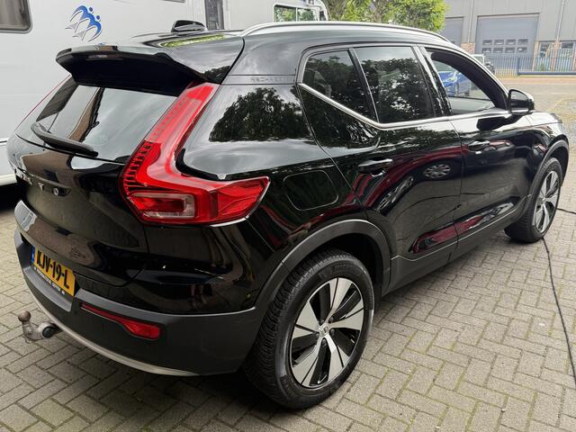 Volvo XC40 1.5 T4 Plug-in hybrid Core Bright 211 pk elc Trekh + A klep .D hoekdetec cruise contr .appele car play .stoel verwarming .