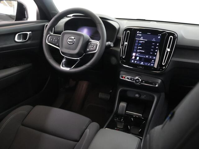 Volvo XC40 Recharge Plus | Parkeercamera | Cruise Control Adaptief | Elektr. Achterklep | Navigatie |