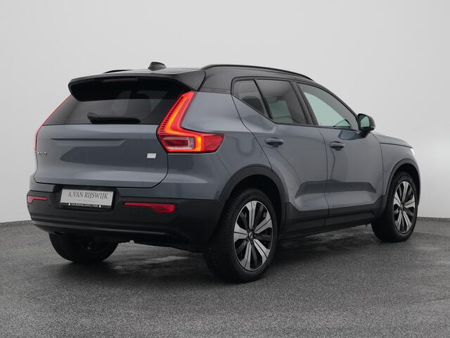 Volvo XC40 Recharge Core | CAMERA