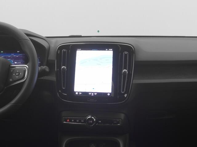 Volvo XC40 Recharge Core | CAMERA