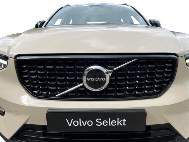 Volvo XC40 2.0 B4 Plus Dark