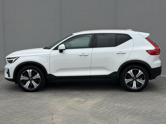 Volvo XC40 1.5 T4 Plug-in hybrid Plus Bright / PHEV / Trekhaak Elektr. / Harman & Kardon / Elektr. Stoelen + Memory / Camera / Dodehoek Detectie / Adaptieve Cruise /
