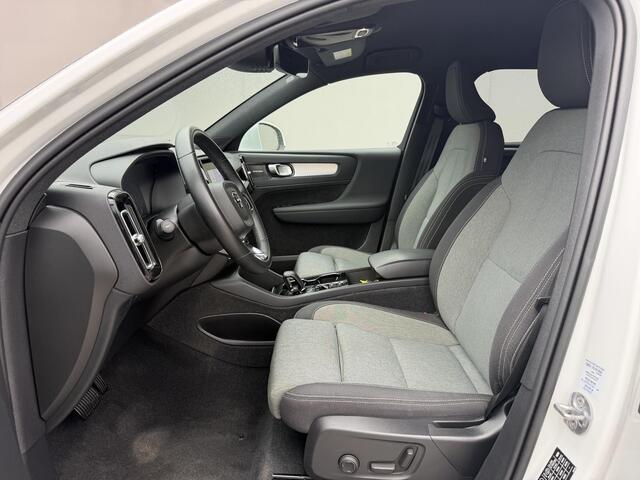 Volvo XC40 1.5 T4 Plug-in hybrid Plus Bright / PHEV / Trekhaak Elektr. / Harman & Kardon / Elektr. Stoelen + Memory / Camera / Dodehoek Detectie / Adaptieve Cruise /