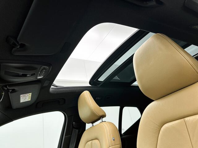 Volvo XC40 1.5 T5 Recharge Inscription / Panoramadak / Trekhaak / T5 265pk! / Harman Kardon / Camera / Leder int.