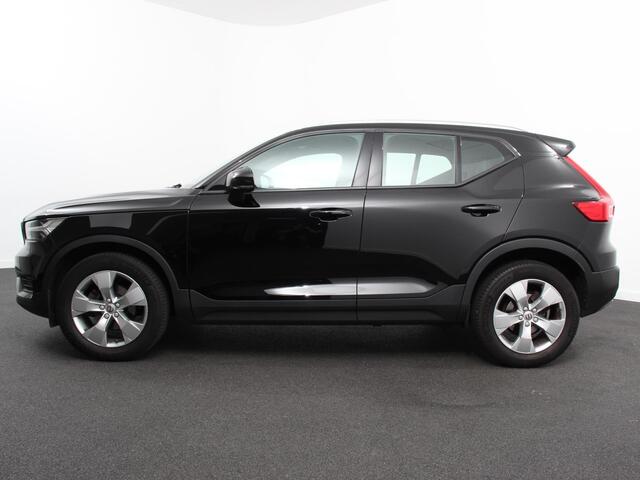 Volvo XC40 2.0 T3 Momentum Navigatie Climate control Cruise control Parkeersensor achter LED Navigatie Verwarmde voorstoelen Apple Carplay/ Android Auto