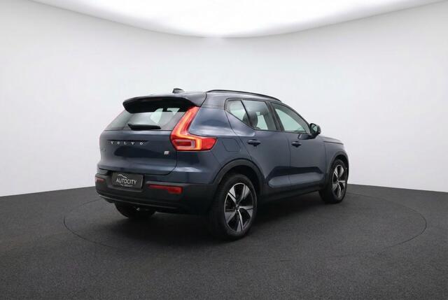 Volvo XC40 R Design Recharge Plug-In T5 l Pano l Camera l Harman