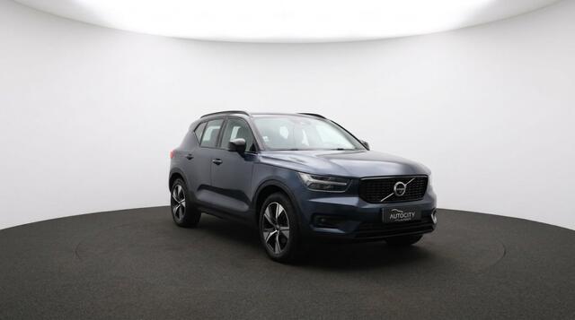 Volvo XC40 R Design Recharge Plug-In T5 l Pano l Camera l Harman