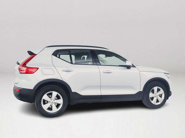Volvo XC40 T2 Momentum | Park assist | Cruise control | Climate control | Navigatie