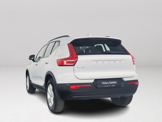 Volvo XC40 T2 Momentum | Park assist | Cruise control | Climate control | Navigatie