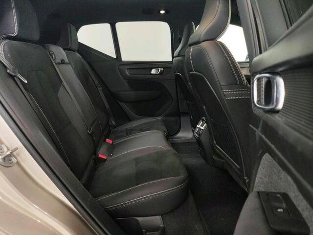Volvo XC40 Recharge Twin Ultimate 78 kWh | SOH:94% | Warmtepomp | Stoel/stuur verwarming | Power Seat | Memory | Harman/Kardon | Adaptieve cruise | BLIS | Schuif/kantel Panoramadak |