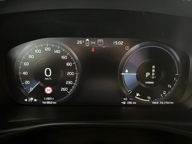 Volvo XC40 T5 Aut. Plug-in Hybrid Ultimate Dark ACC Stoelverwarming Panoramadak 262pk