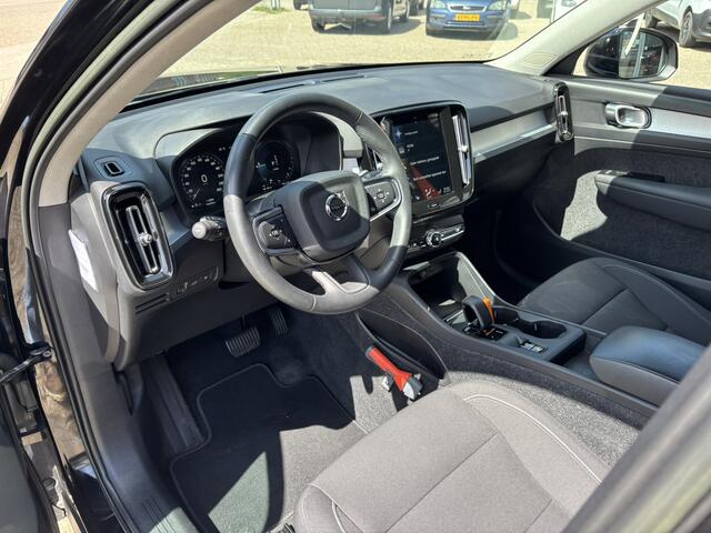 Volvo XC40 1.5 T4 Recharge Inscription Expression / NL auto / Stoel, Stuur & Voorruit verwarming / Applecarplay/AndroidAuto /