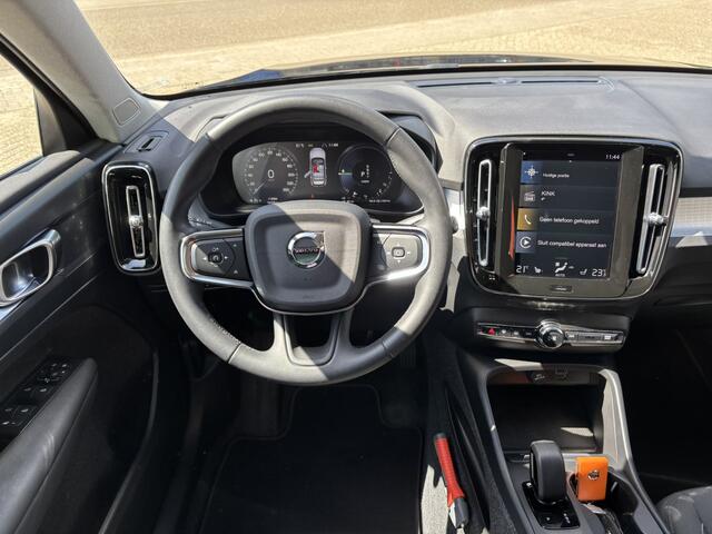 Volvo XC40 1.5 T4 Recharge Inscription Expression / NL auto / Stoel, Stuur & Voorruit verwarming / Applecarplay/AndroidAuto /