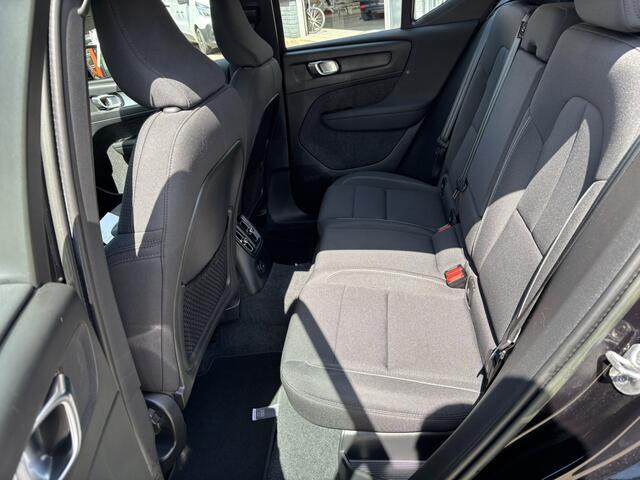 Volvo XC40 1.5 T4 Recharge Inscription Expression / NL auto / Stoel, Stuur & Voorruit verwarming / Applecarplay/AndroidAuto /