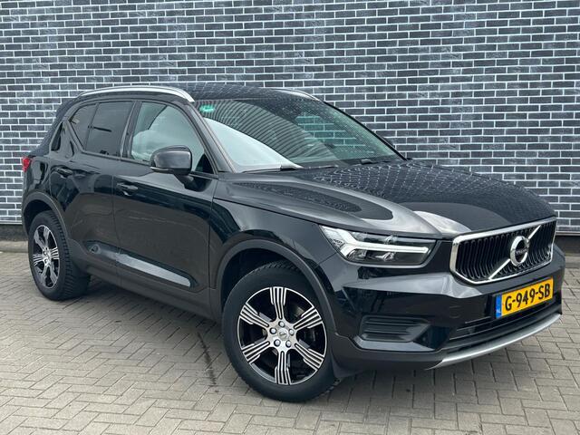 Volvo XC40 1.5 T3 Momentum Pro | Trekhaak | Panoramadak | Achteruitrijcamera | Parkeersensoren | Navigatie | Apple Carplay | Android Auto | Stoelverwarming | Climate Control