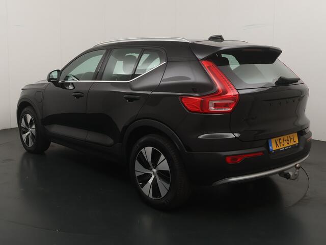 Volvo XC40 1.5 T4 211 pk Plug-in hybrid Plus Bright | Trekhaak | Camera | El. a. klep | Harman Kardon | El. verst. stoel + geh. |