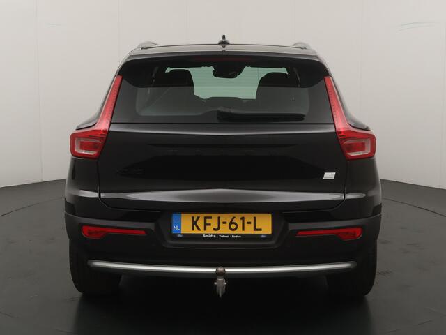 Volvo XC40 1.5 T4 211 pk Plug-in hybrid Plus Bright | Trekhaak | Camera | El. a. klep | Harman Kardon | El. verst. stoel + geh. |