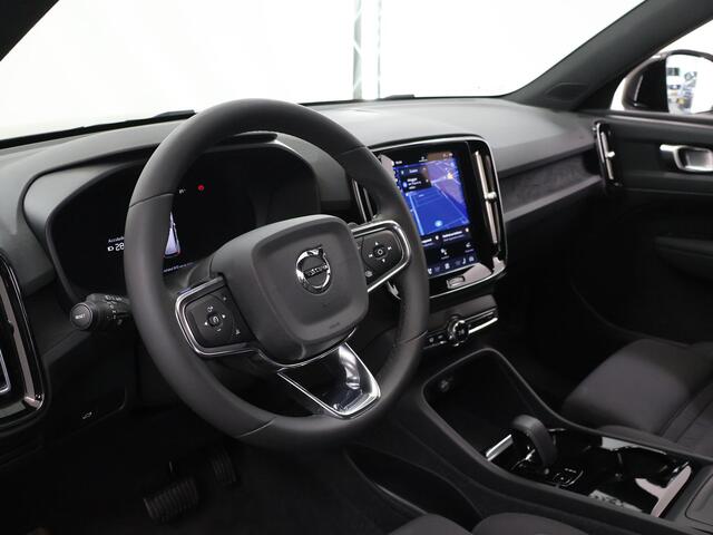 Volvo XC40 Recharge Core | Navigatie | Stoelverwarming | Stuurwielverwarming | Achteruitrijcamera | Apple Carplay/Android Auto |