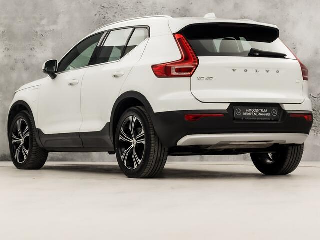 Volvo XC40 1.5 T5 Recharge Inscription 262Pk Automaat (PANORAMADAK, APPLE CARPLAY, MEMORY SEAT, ZWART HEMEL, CAMERA, LEDER, SPORTSTOELEN, ELEK ACHTERKLEP, NIEUWSTAAT)