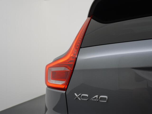Volvo XC40 1.5 T3 R-Design Panodak/Trekhaak/Leder/HarmanKardon etc.