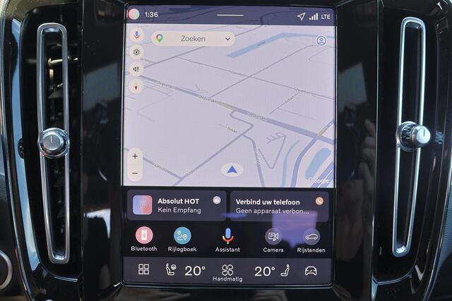 Volvo XC40 B3 Core - IntelliSafe Assist & Surround - Parkeercamera achter - Parkeersensoren voor & achter - Elektr. bedienb. voorstoelen met geheugen links - Draadloze tel. lader - Extra getint glas - 18' LMV