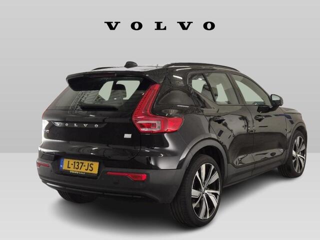Volvo XC40 Recharge P8 AWD R-Design | SOH:93,3% | Power Seats | Memory | 360° Camera | Schuif/Kantel Panoramadak | Harman/Kardon | Adaptieve cruise | Keyless entry/start | Warmtepomp | Stoel/stuurverwarming |