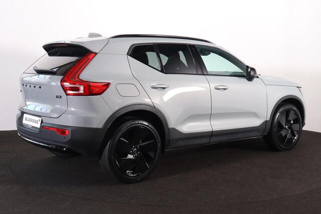 Volvo XC40 B3 Plus Black Edition - IntelliSafe Assist & Surround - 360º Camera - Harman/Kardon audio - Verwarmde voorstoelen & stuur - Parkeersensoren voor & achter - Elektr. bedienb. voorstoelen met geheugen links - Draadloze tel. lader - Extra getint glas - Inklap
