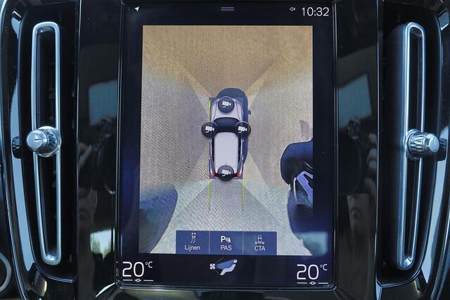 Volvo XC40 T5 Recharge R-Design - Panorama/schuifdak - IntelliSafe Assist & Surround - 360º Camera - Harman/Kardon audio - Parkeersensoren voor & achter - Inklapbare trekhaak - 19' LMV
