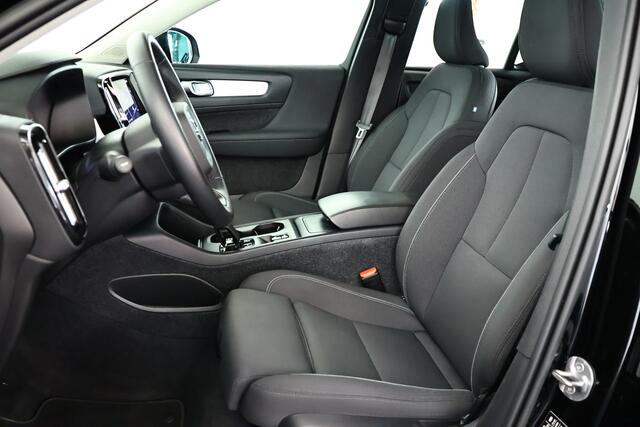 Volvo XC40 1.5 T3 Momentum / LED / CarPlay / Trekhaak / Memory