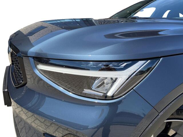 Volvo XC40 2.0 B4 Plus Dark
