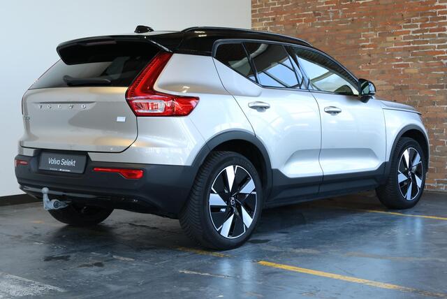 Volvo XC40 Single Motor Extended Range Ultimate 82 kWh | Semi-Electrische Wegklapbare Trekhaak | Panoramadak | 360° Parkeercamera | Parkeersensoren voor + achter | Google Infotainment | 4-Seizoenenbanden | Stoelverwarming | Stuurwielverwarming