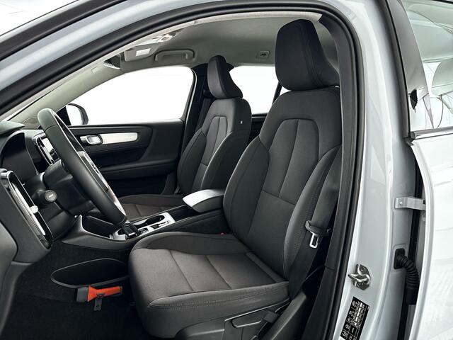 Volvo XC40 T4 Recharge R-Design Expression | Parkeercamera | Climate control | Cruise control | Navigatie