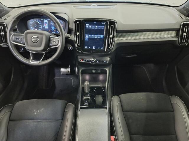 Volvo XC40 2.0 B3 R-Design | Stoel/Stuur verwarming | Adaptieve Cruise | Parkeersensoren V+A | Parkeercamera | Extra getint glas | Harman/Kardon | BLIS | Volvo on Call |