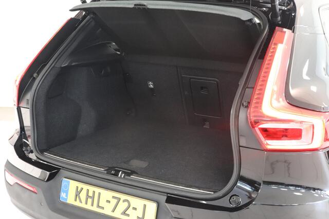 Volvo XC40 1.5 T5 Recharge Inscription | Camera | Leder | Climate controle | AppleCarplay AndroidAuto | Navigatie |
