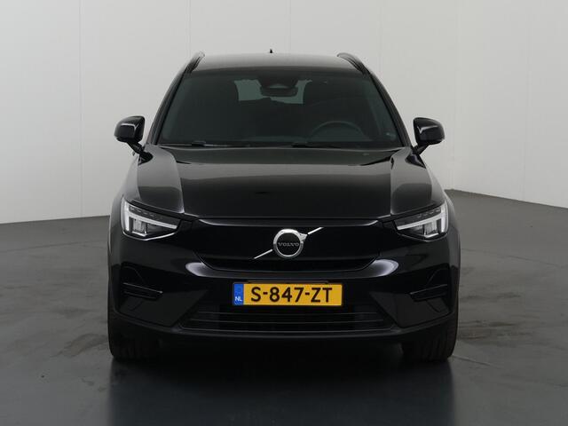 Volvo XC40 Recharge Core 70 kWh | Achteruitrijcamera | DAB | Apple Carplay/Android Auto | Navigatie | Cruise control |