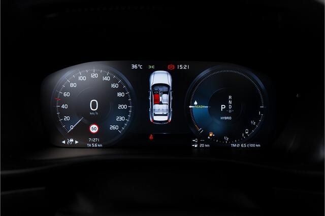 Volvo XC40 1.5 T5 Plug-in hybrid Ultimate Dark|Trekhaak|Panorama|H&Kaudio|Memory| 360cam|