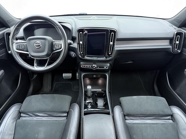 Volvo XC40 T4 211pk R-Design / Full-LED / Elektr. Stoelen / Panoramadak / 360 camera / Harman&Kardon Audio / 19'' / Getint glas / Keyless / Trekhaak / Stoel + Stuurw. Verwarming / Achterb. Verwarming / ACC / BLIS /