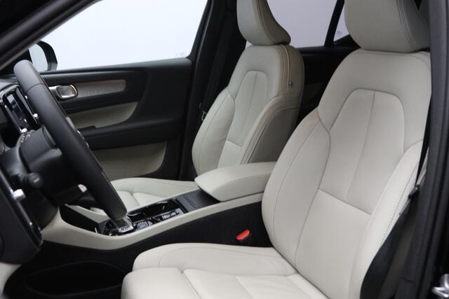 Volvo XC40 2.0 B3 164 PK Plus Dark, Harman/Kardon, Leder, Trekhaak, Memory, Camera