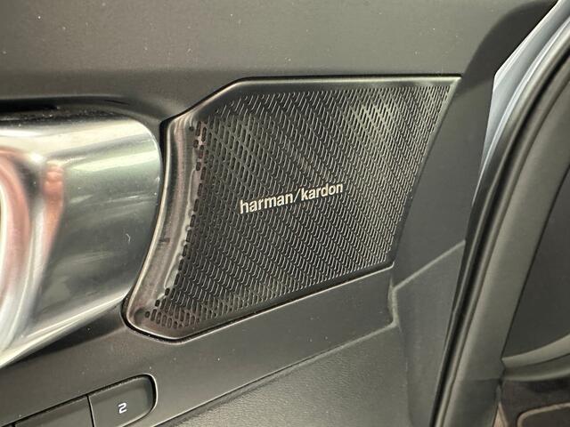 Volvo XC40 1.5 T5 Recharge R-Design | Thunder Grey | Panoramadak | Trekhaak |