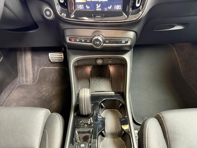 Volvo XC40 1.5 T2 R-Design I Panoramadak I Leder I 360 Camera