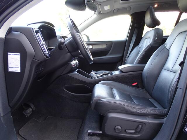 Volvo XC40 1.5 T3 Inscription Leder | Dak | Trekhaak | 360 camera |