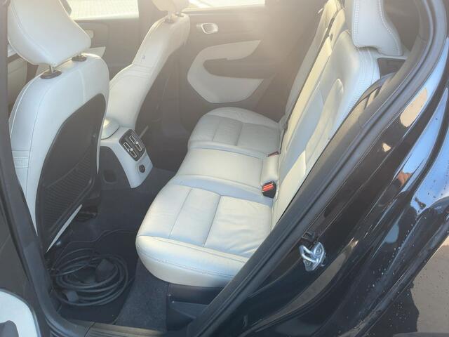 Volvo XC40 1.5 T5 Twin Engine Inscription Airco ACC Cr-Control CarPlay Panoramadak