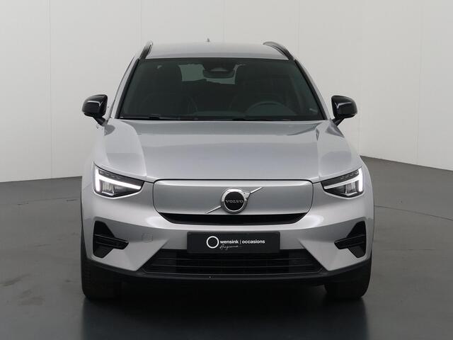 Volvo XC40 Recharge Core 70 kWh | Achteruitrijcamera | DAB | Apple Carplay/Android Auto | Navigatie | Cruise control |