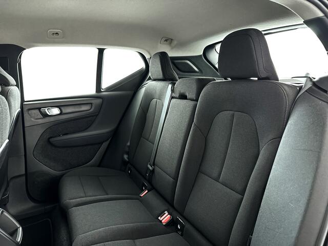 Volvo XC40 T2 Momentum | Park assist | Cruise control | Navigatie | Trekhaak