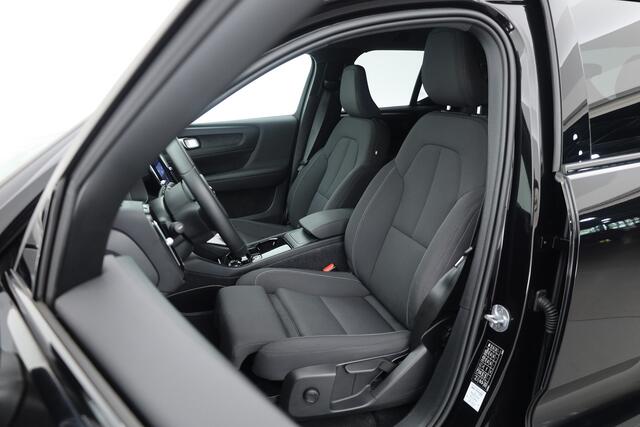 Volvo XC40 Single Motor Extended Range Plus 82 kWh | Rijklaar! | Dig. Cockpit | Bliss | Pilot Assist | Stuur- Stoelverw. | Camera+PDC | Google | App.Connect | Elek. Klep | Led | LM V