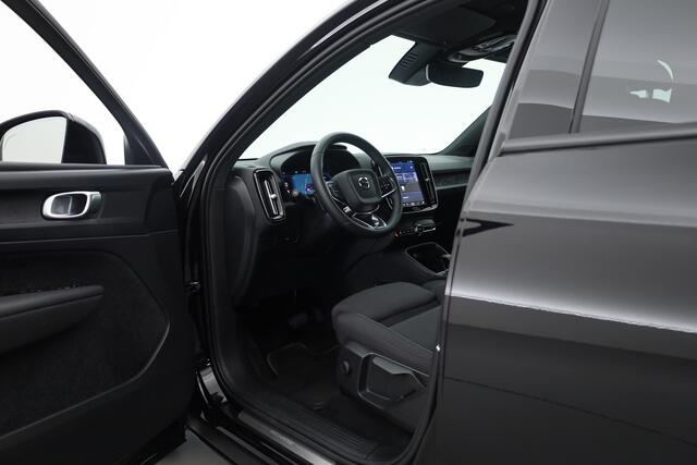 Volvo XC40 Single Motor Extended Range Plus 82 kWh | Rijklaar! | Dig. Cockpit | Bliss | Pilot Assist | Stuur- Stoelverw. | Camera+PDC | Google | App.Connect | Elek. Klep | Led | LM V